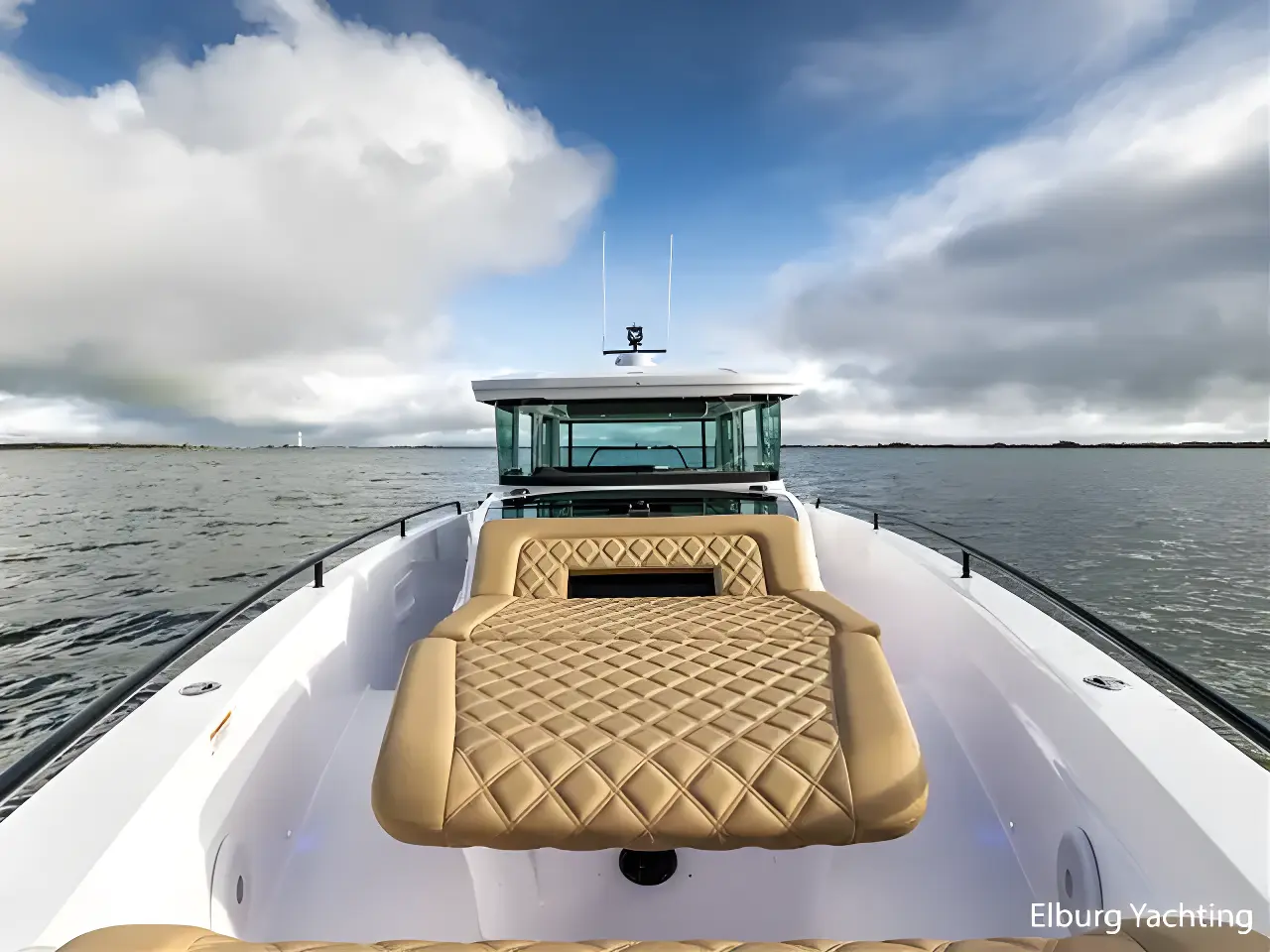 Thumbnail von Axopar 37 XC Cross Cabin