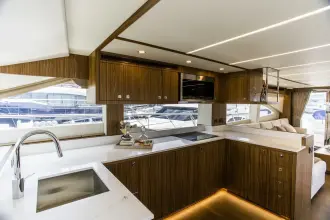 Thumbnail von Johnson 70 70' Johnson Skylounge 2026