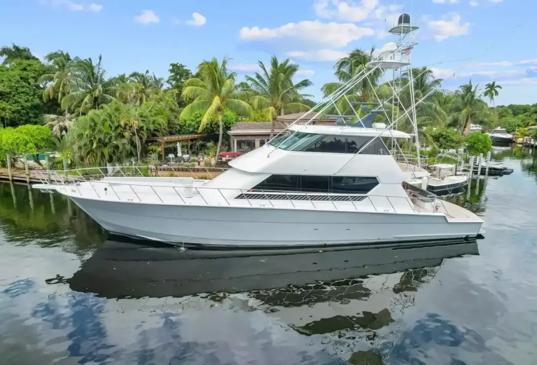 Hatteras 82 Convertible BELLISSIMA