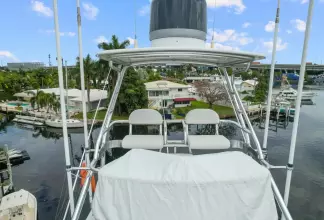 Thumbnail von Hatteras 82 Convertible BELLISSIMA