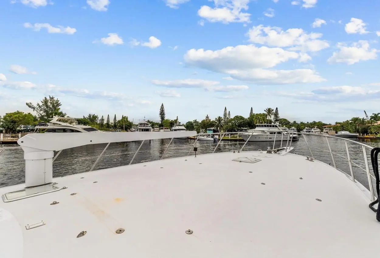 Thumbnail von Hatteras 82 Convertible BELLISSIMA