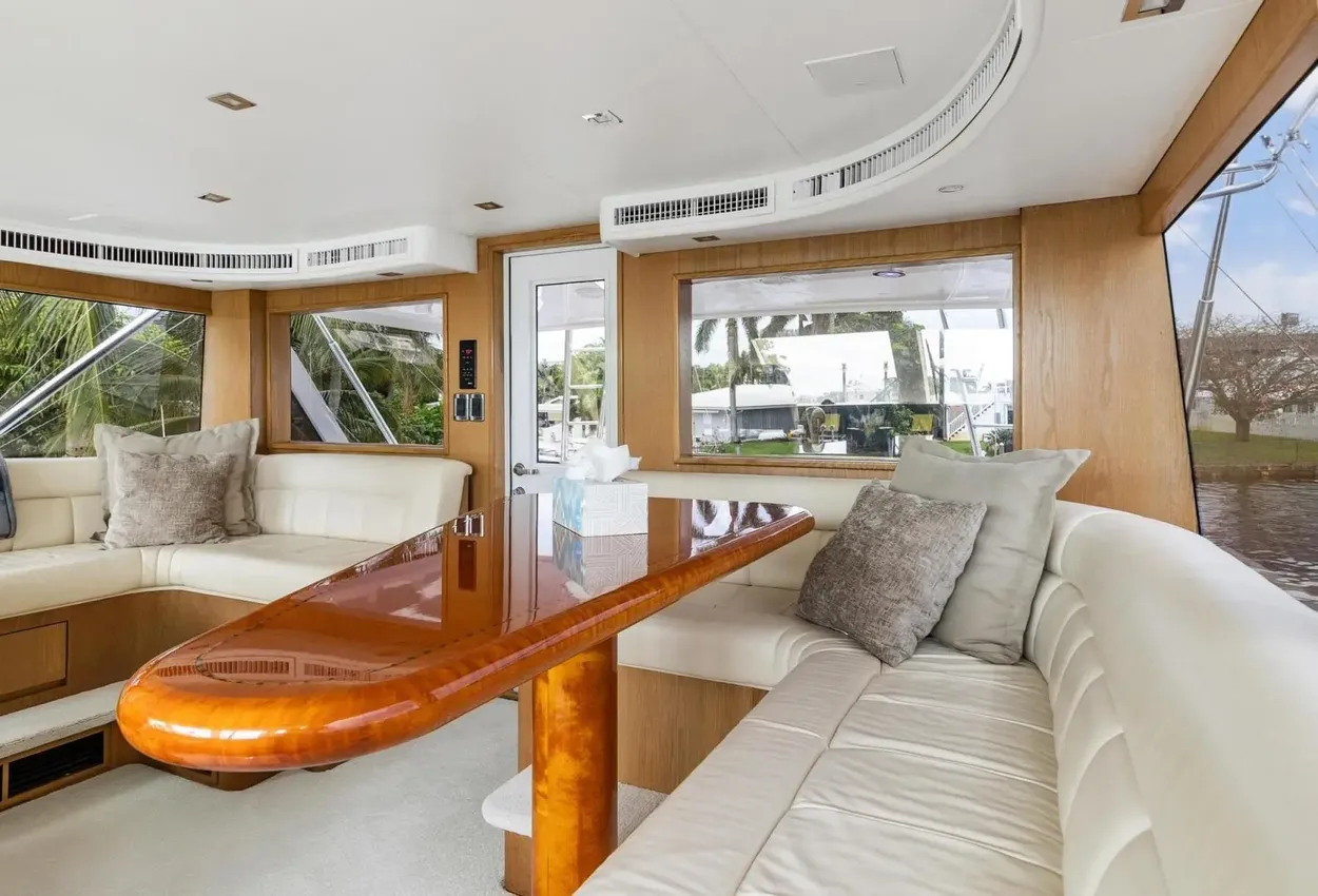 Thumbnail von Hatteras 82 Convertible BELLISSIMA