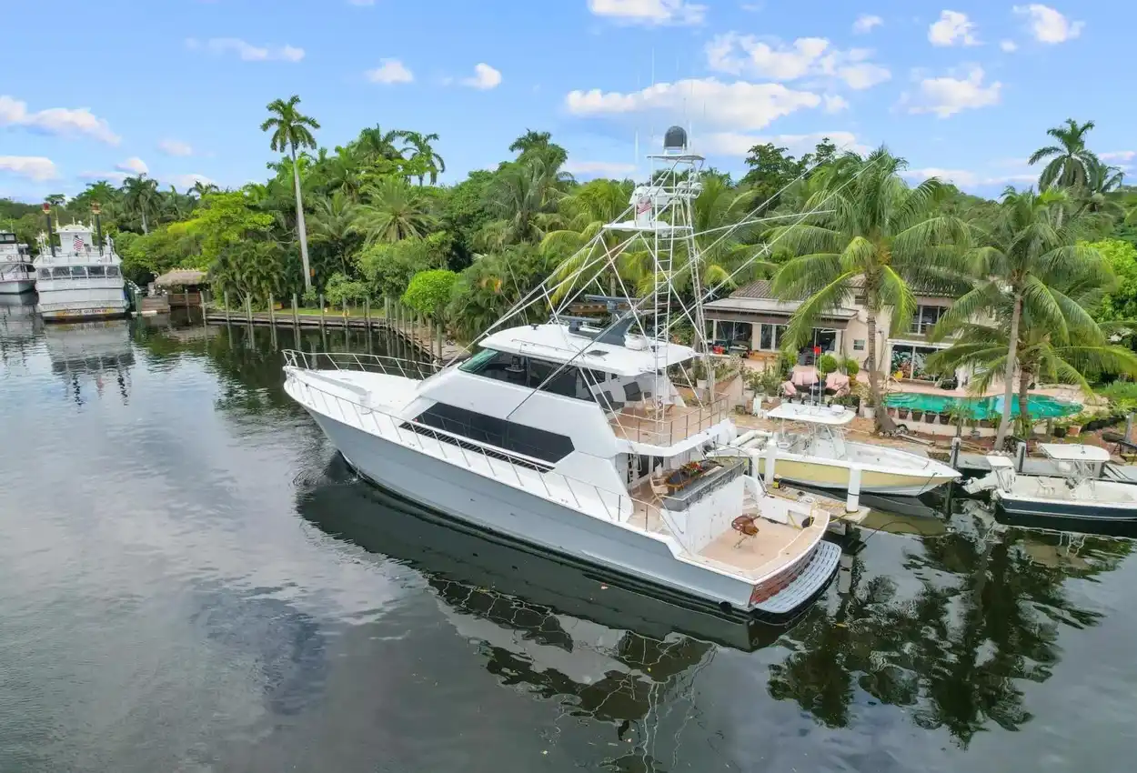 Thumbnail von Hatteras 82 Convertible BELLISSIMA