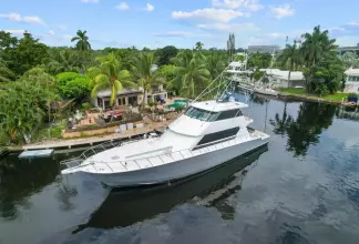 Thumbnail von Hatteras 82 Convertible BELLISSIMA