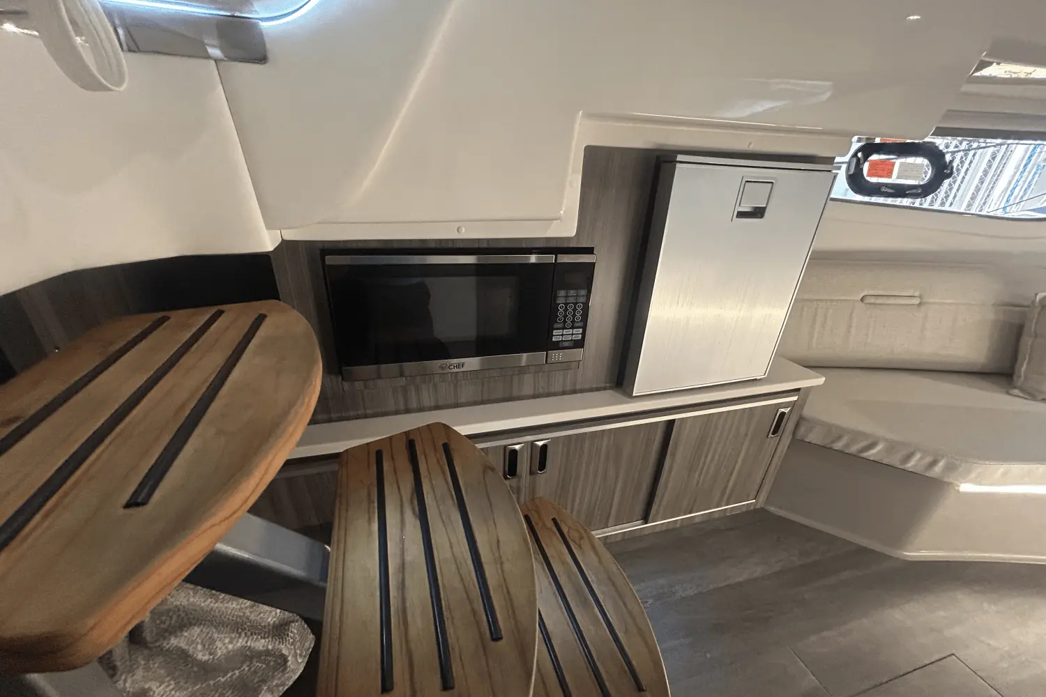 Thumbnail von Sea Ray 320 Sundancer Outboard