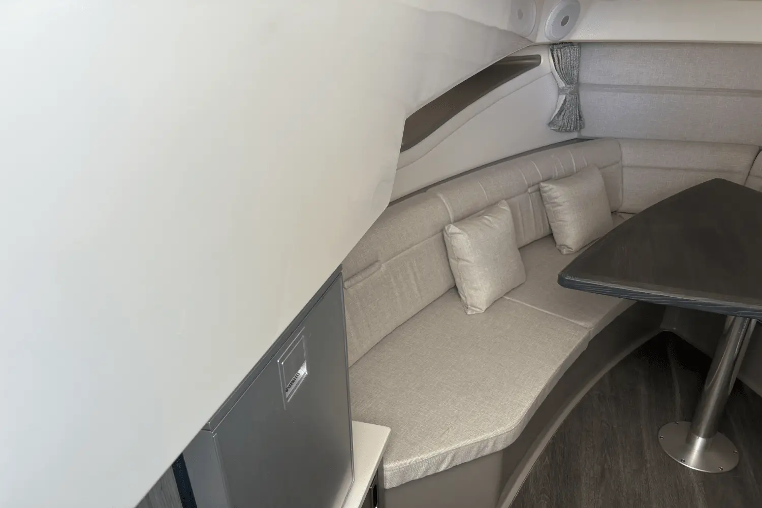 Thumbnail von Sea Ray 320 Sundancer Outboard