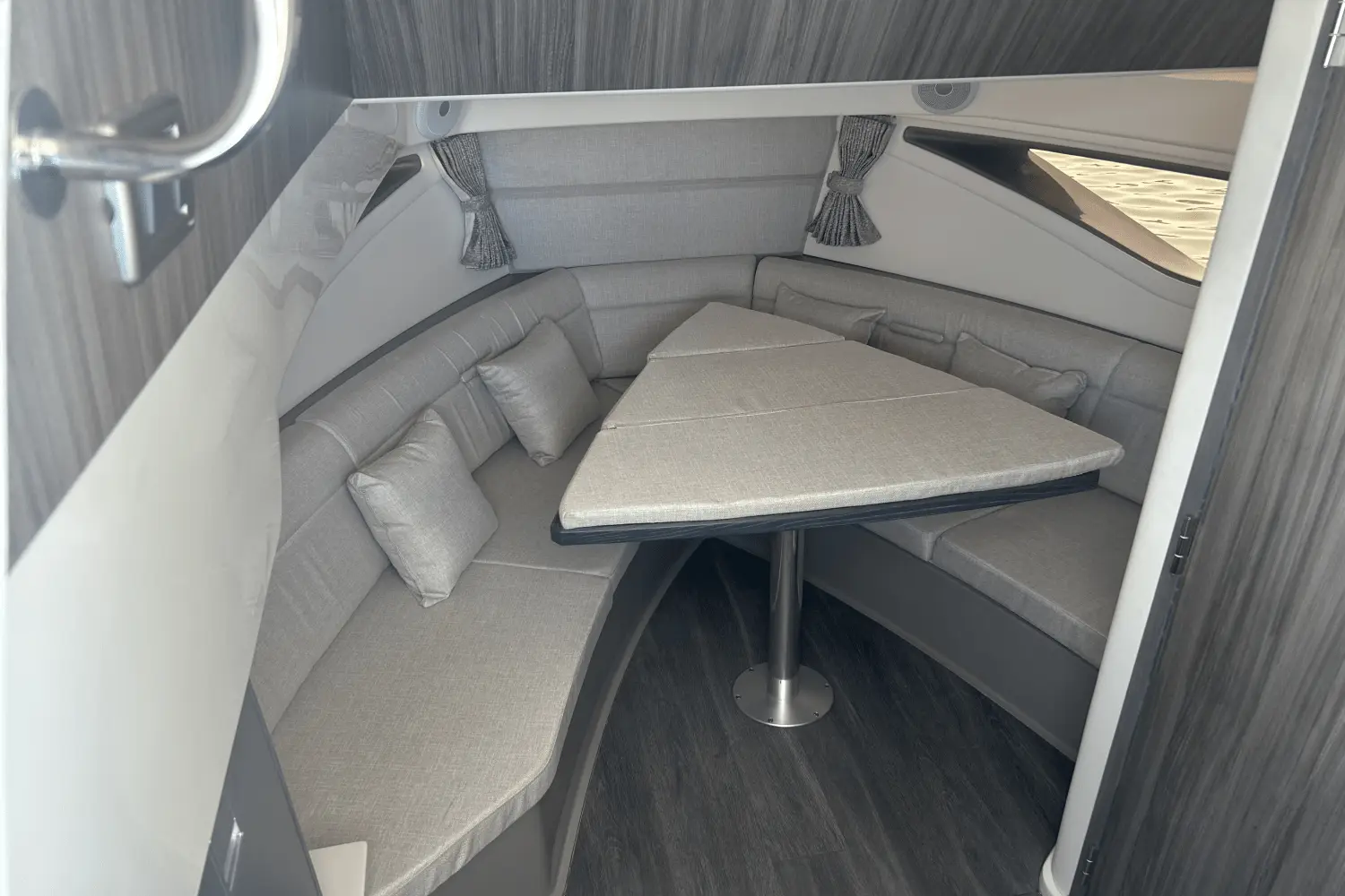 Thumbnail von Sea Ray 320 Sundancer Outboard