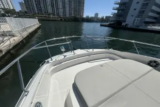 Thumbnail von Sea Ray 320 Sundancer Outboard