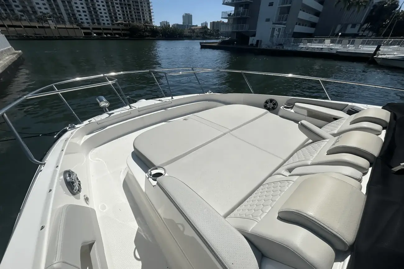 Thumbnail von Sea Ray 320 Sundancer Outboard