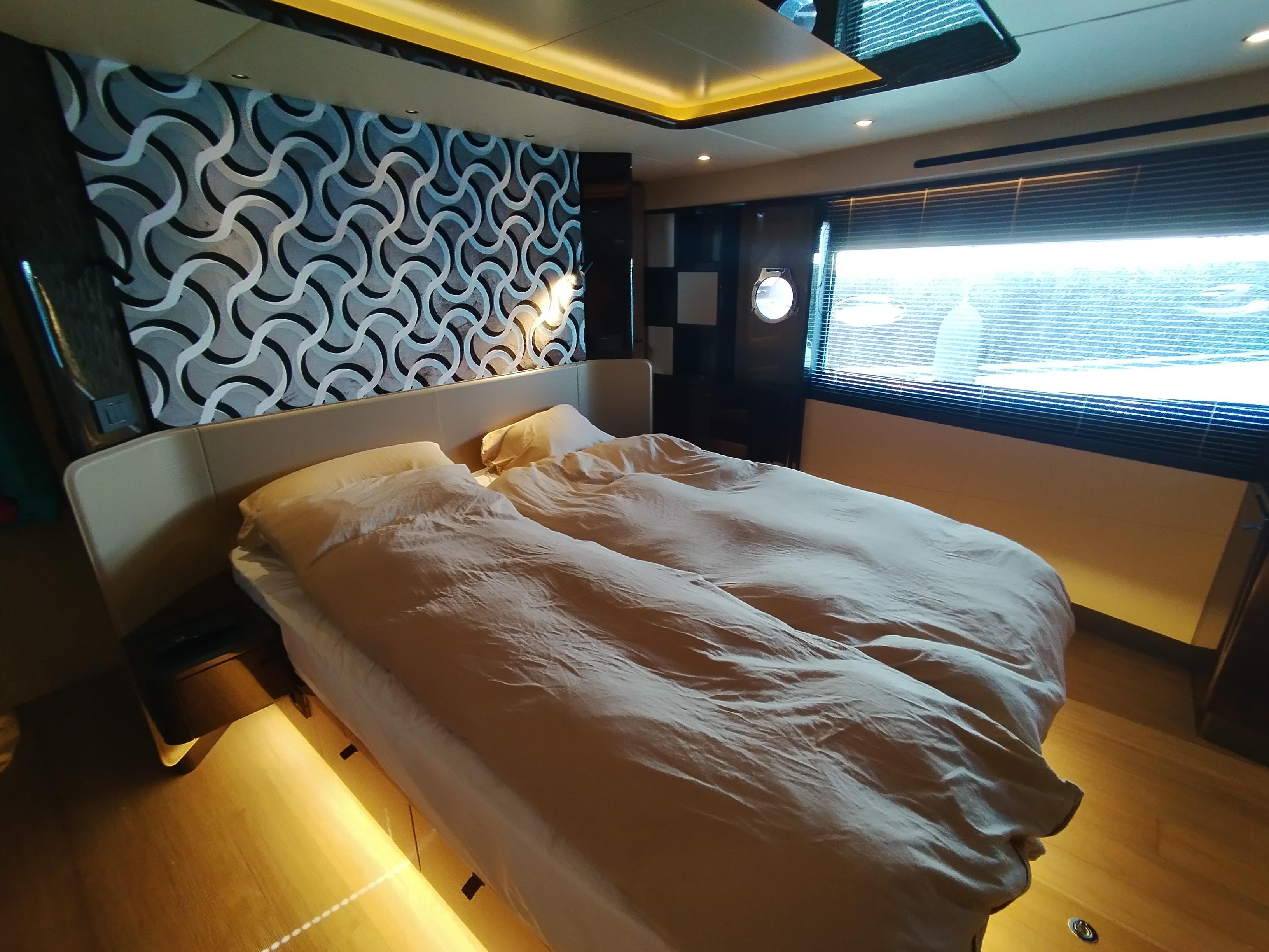 Thumbnail von Absolute 60