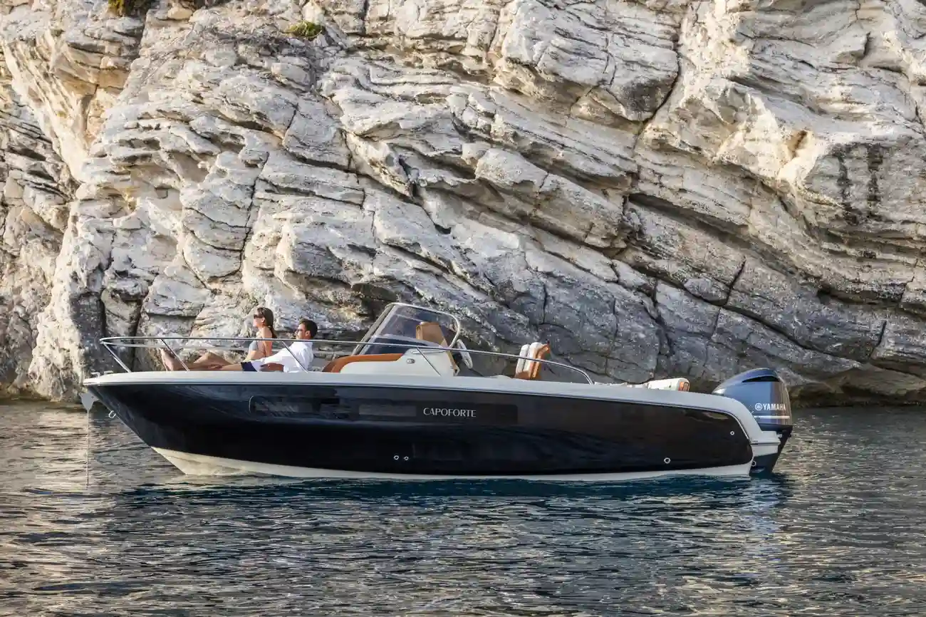 Invictus 240 FX
