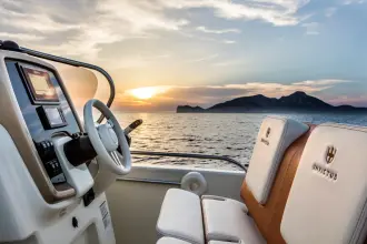 Thumbnail von Invictus 240 FX