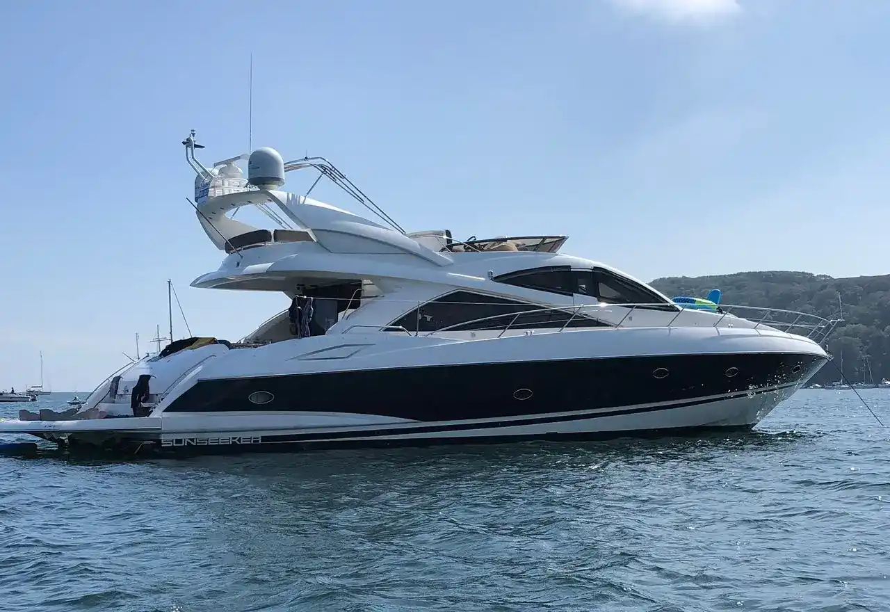 Sunseeker Manhattan 66 FIZZ OF POOLE