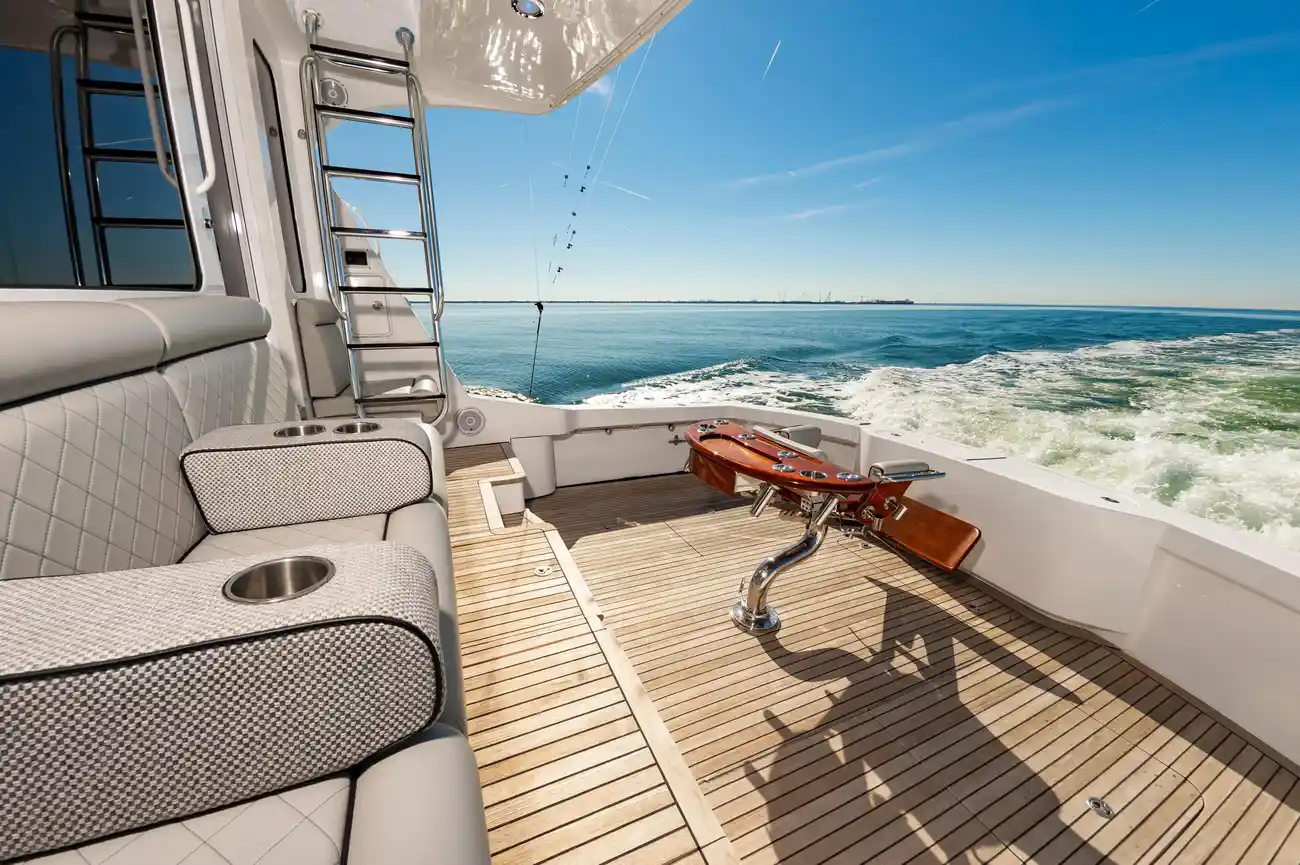 Thumbnail von Hatteras 64 Motor Yacht