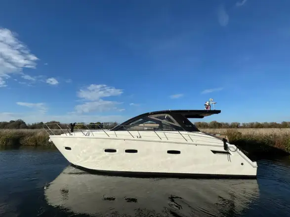 Sealine SC35 Tenacity of Lancaster