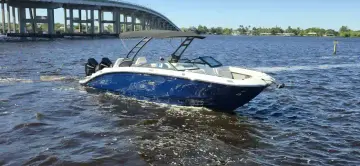 Thumbnail von Sea Ray SDX 290 z silnikiem zewnętrznym