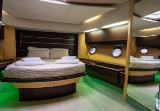 Thumbnail von Azimut 86 S