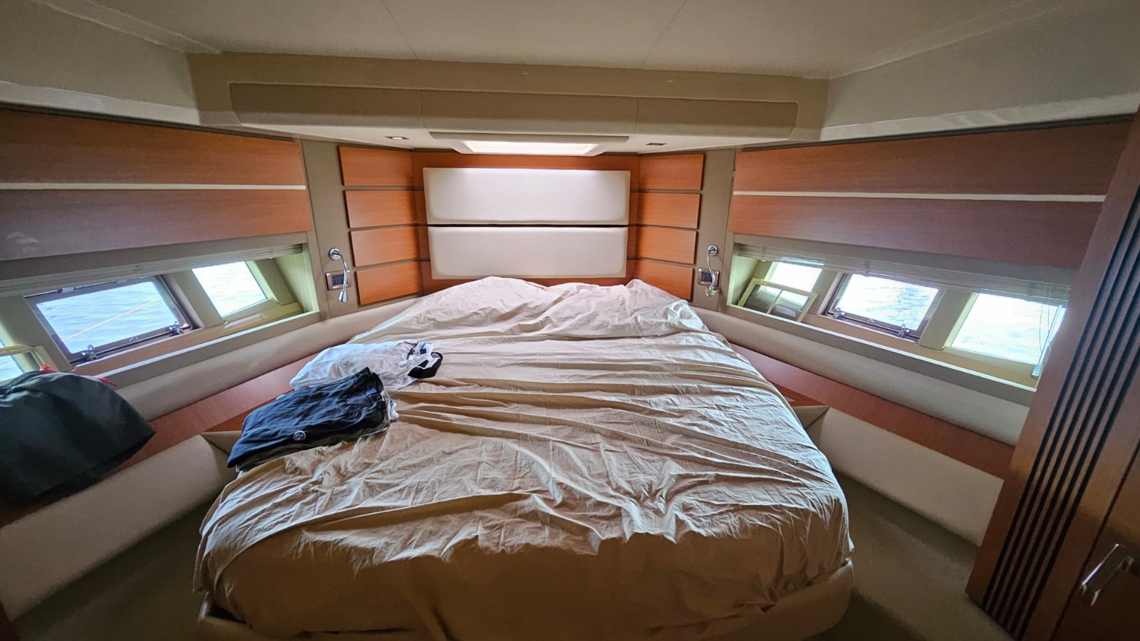 Thumbnail von Azimut 60