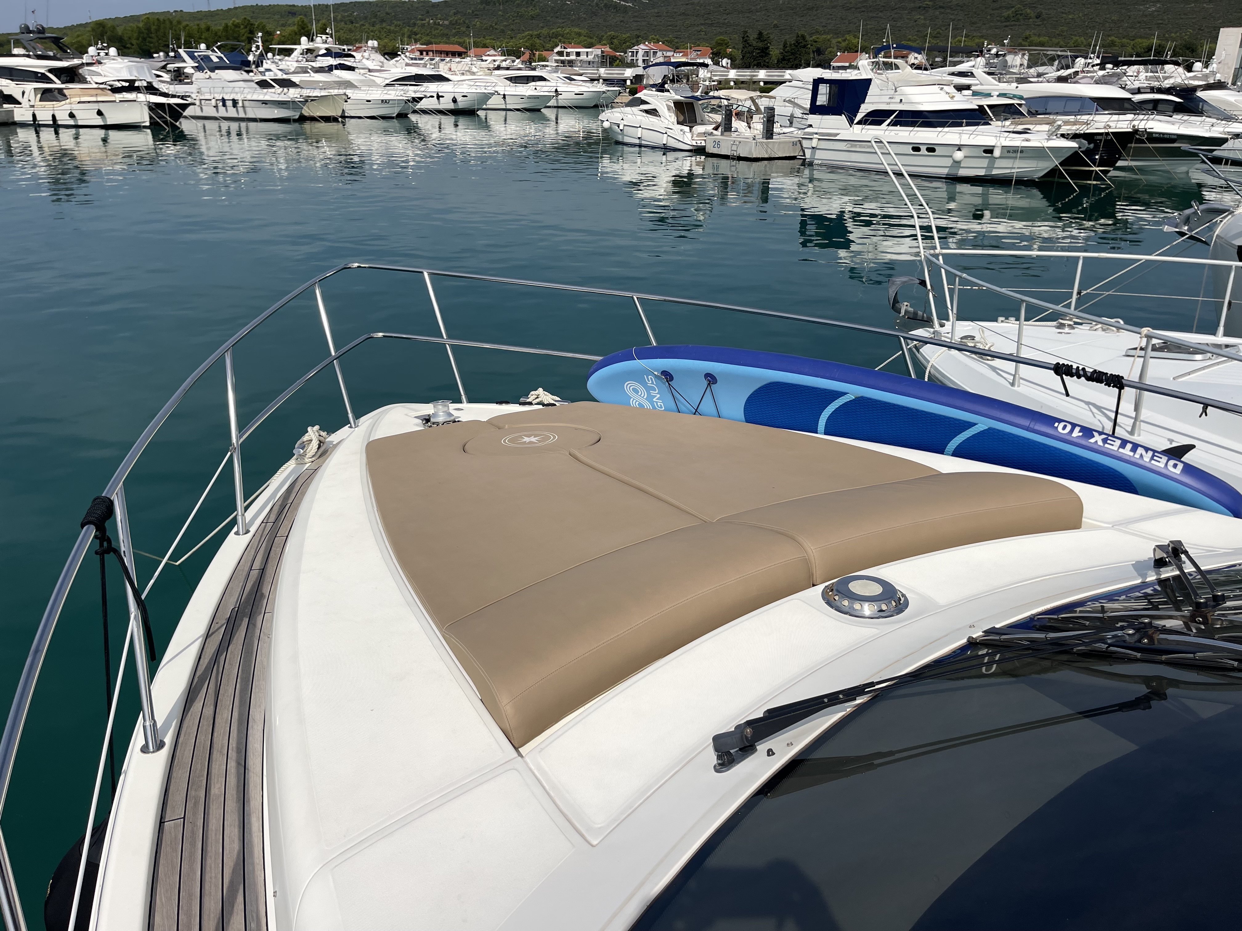 Thumbnail von Azimut 46