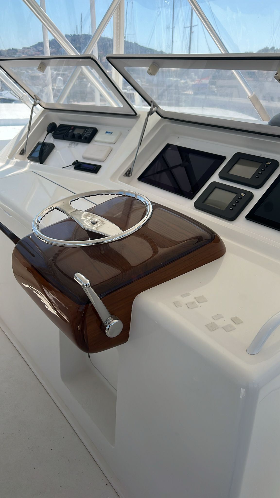 Thumbnail von Viking 52 Convertible