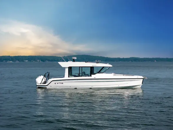 Cruisers Yachts 38 VTR EC