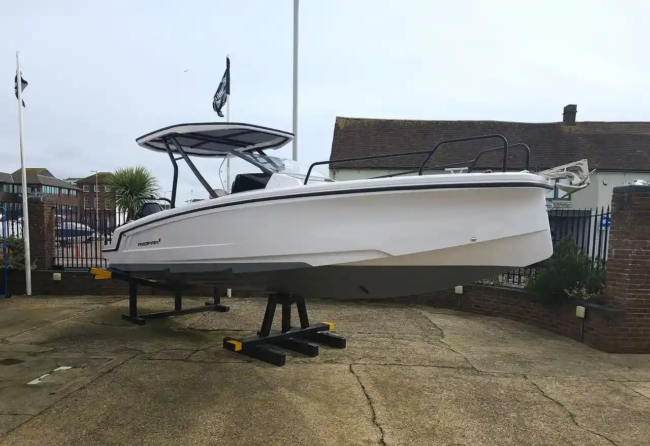 Axopar 25 Cross Top 250099