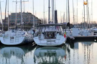 Thumbnail von Beneteau Oceanis 45