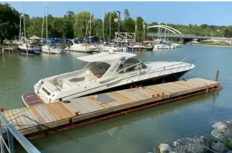 Thumbnail von Fountain 48 Express Cruiser DEALER-SHIP