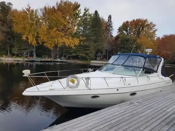 Cruisers Yachts 3575 Esprit Off The Hook 2