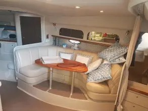 Thumbnail von Cruisers Yachts 3575 Esprit Off The Hook 2