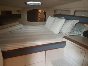 Thumbnail von Cruisers Yachts 3575 Esprit Off The Hook 2