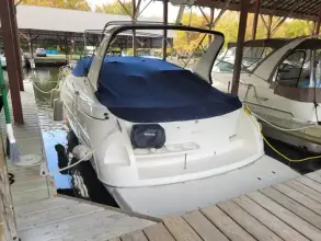 Thumbnail von Cruisers Yachts 3575 Esprit Off The Hook 2