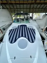 Thumbnail von Cruisers Yachts 3575 Esprit Off The Hook 2