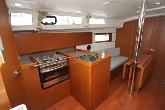 Thumbnail von Beneteau Oceanis 35.1