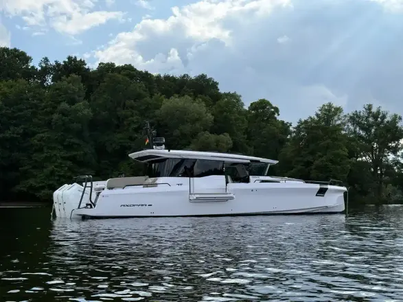 Axopar 45 Cross Cabin