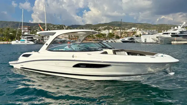 Sea Ray SLX 350 BOMMIT