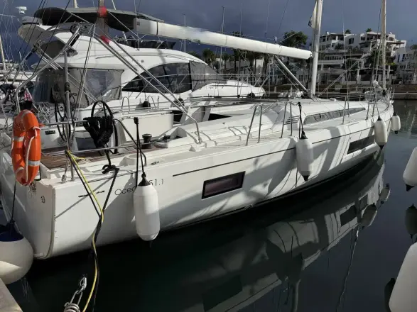Beneteau Oceanis 51.1 .