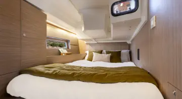 Thumbnail von Beneteau Oceanis 47