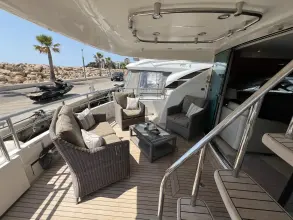 Thumbnail von Fairline Squadron 68