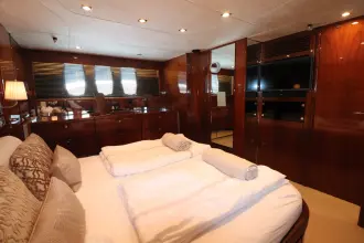Thumbnail von Fairline Squadron 68