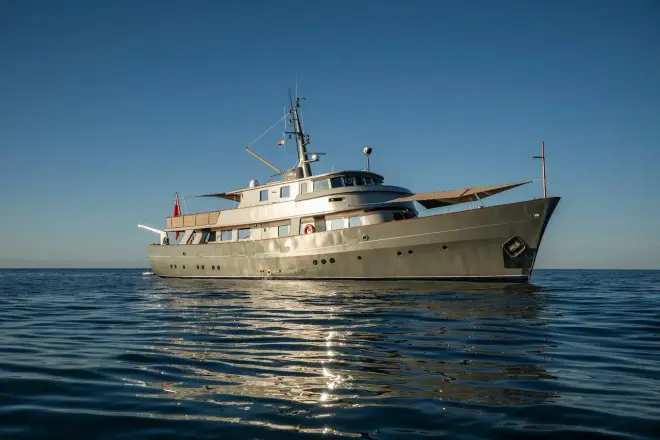 Laurent Giles Gentlemans Motor Yacht La Fenice