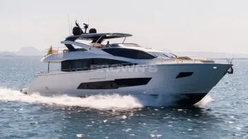 Sunseeker 86 Yacht INSOMNIA