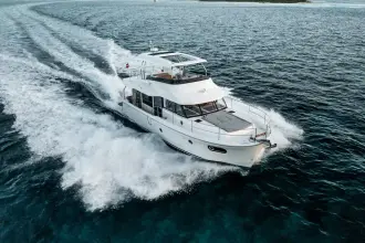 Beneteau Swift Trawler 48 .