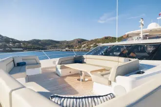 Thumbnail von Sunseeker 116 Yacht King Power