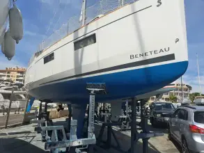 Thumbnail von Beneteau Oceanis 35.1