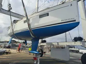Thumbnail von Beneteau Oceanis 35.1
