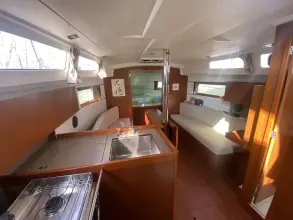Thumbnail von Beneteau Oceanis 35.1