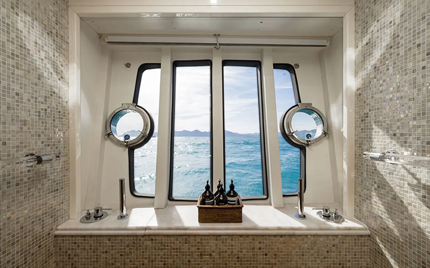 Thumbnail von フェレッティ・ヨット 830 ONYX