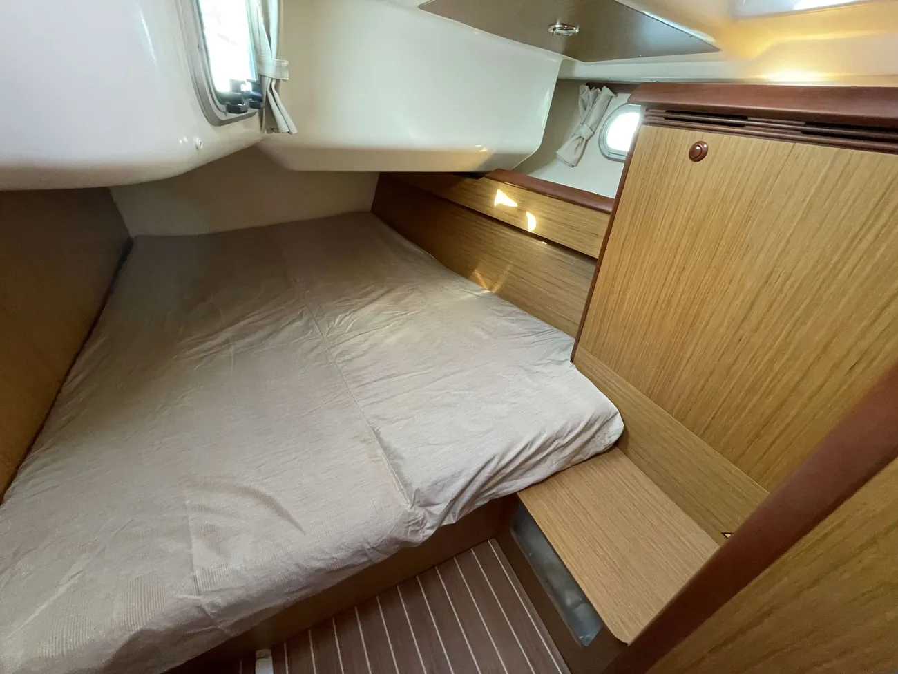 Thumbnail von Jeanneau Sun Odyssey 45