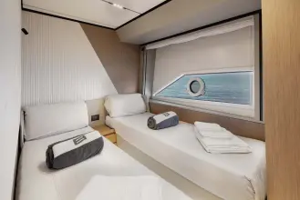 Thumbnail von Ferretti Yachts 720 FERRETTI YACHTS 720